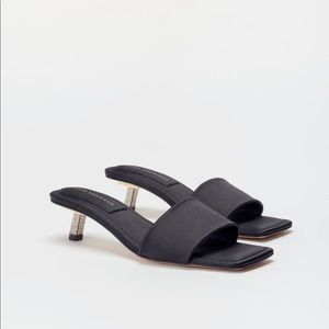 ✨♥️Good American Black Mule Sandals♥️✨